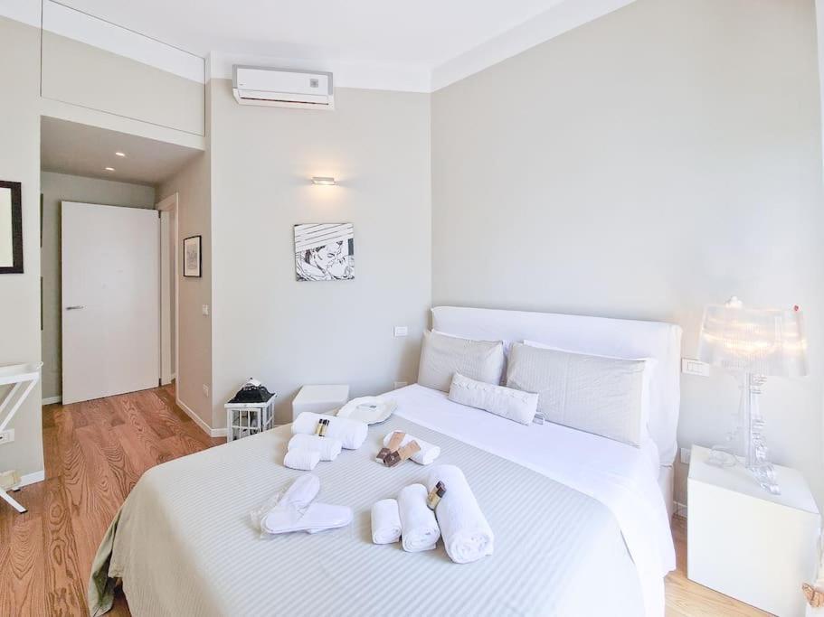 Charme On The River - City Center Apartment Verona Exterior photo