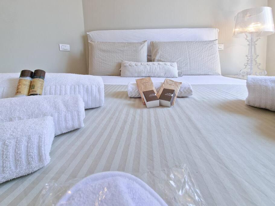 Charme On The River - City Center Apartment Verona Exterior photo